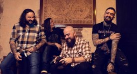 Guitarrista da Malta, Thor, compartilhar trajetória e afirma que a banda vive uma das melhores fases, "novas histórias para contar"