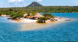 Descubra o paraíso amazônico com praias que deixam o Caribe no chinelo