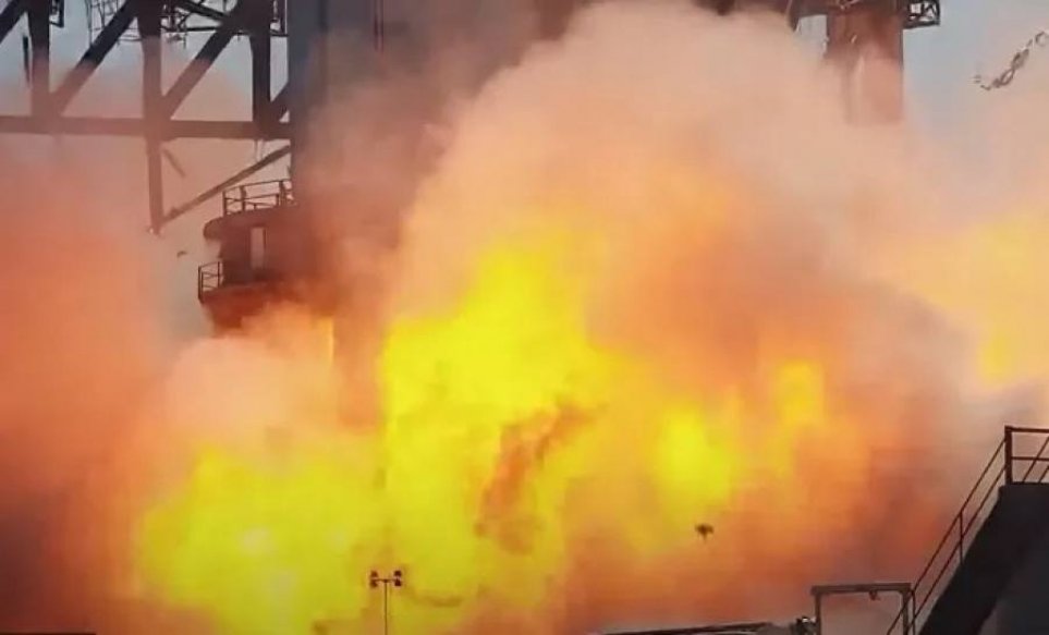 Imagem do momento da explosão do foguete da Spacex