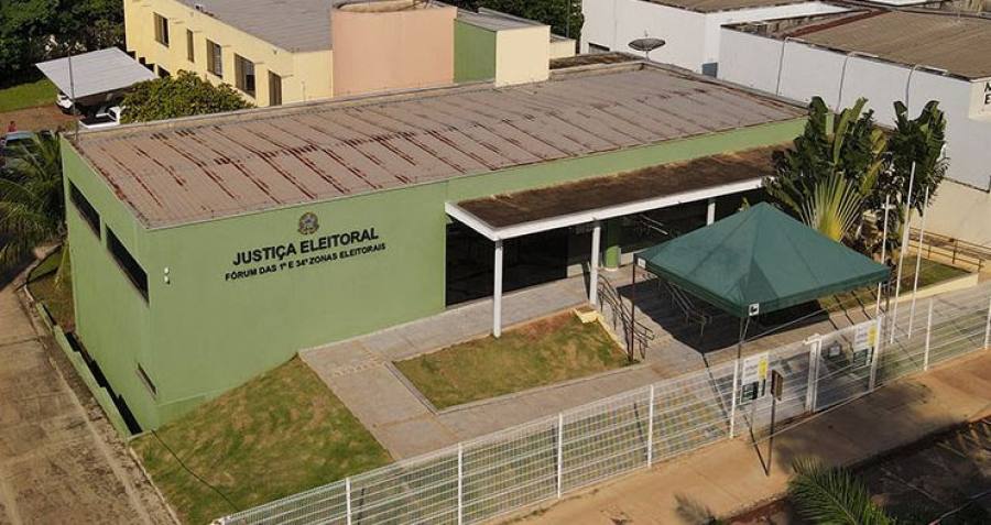 Justiça suspende bloco inteiro de Jorge Frederico por uso de IA