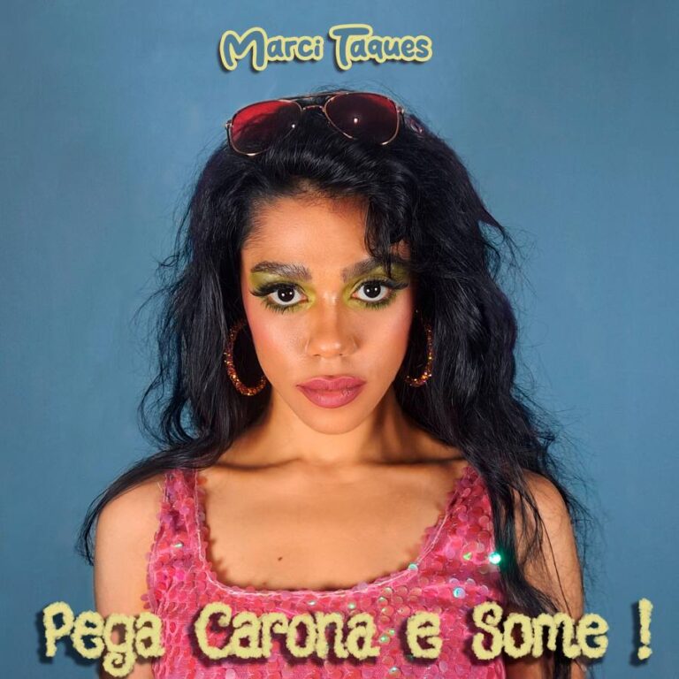 Marci Taques, nova voz do indie pop nacional, lança a dançante "Pega Carona e Some!" com um clipe oldschool repleto de referÃªncias