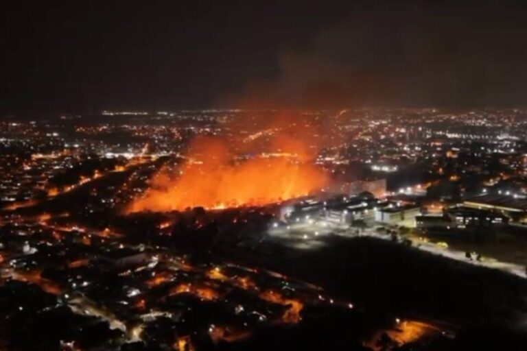 IncÃªndio gigantesco em GoiÃ¢nia destrói área próxima Ã  UNIP e expõe crise sem precedentes nas queimadas em Goiás