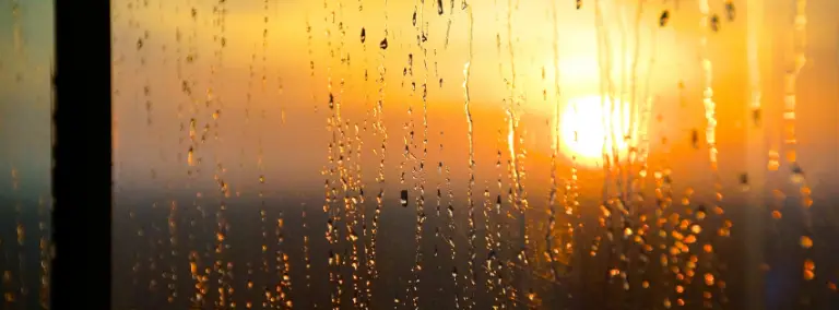 previsão do tempo para Tocantins indica calor intenso e chuvas isoladas com risco de temporais e granizo. Meteorologista do IMET alerta para ventos fortes e possibilidade de transtornos na região.