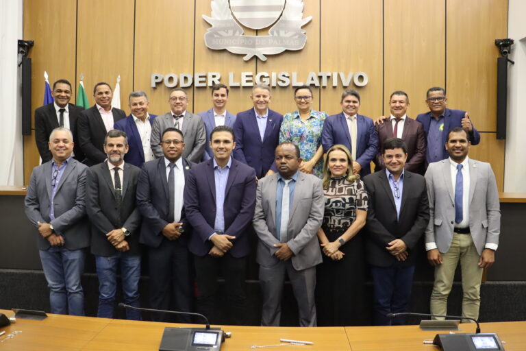 Eduardo Siqueira Campos é recebido pelos vereadores na Câmara de Palmas