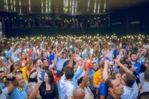 Lideranças do Progressistas reforçam apoio a Eduardo Siqueira Campos em evento lotado na ATM, assegurando recursos federais para Palmas.