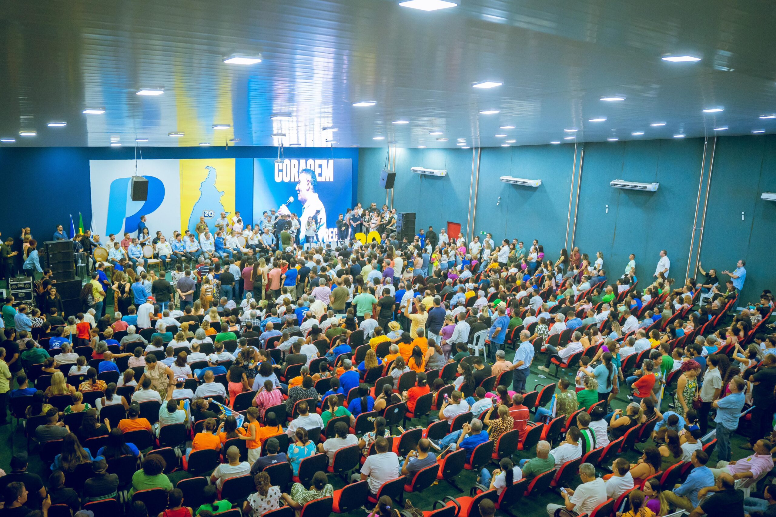 Lideranças do Progressistas reforçam apoio a Eduardo Siqueira Campos em evento lotado na ATM, assegurando recursos federais para Palmas.