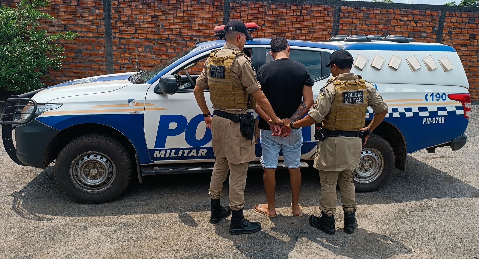 Polícia Militar prende homem com mandado de prisão em Nova Olinda