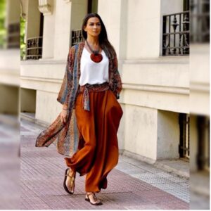 Estilo bohô chic em destaque: peças fluidas e acessórios com personalidade transformam qualquer look em um verdadeiro sucesso