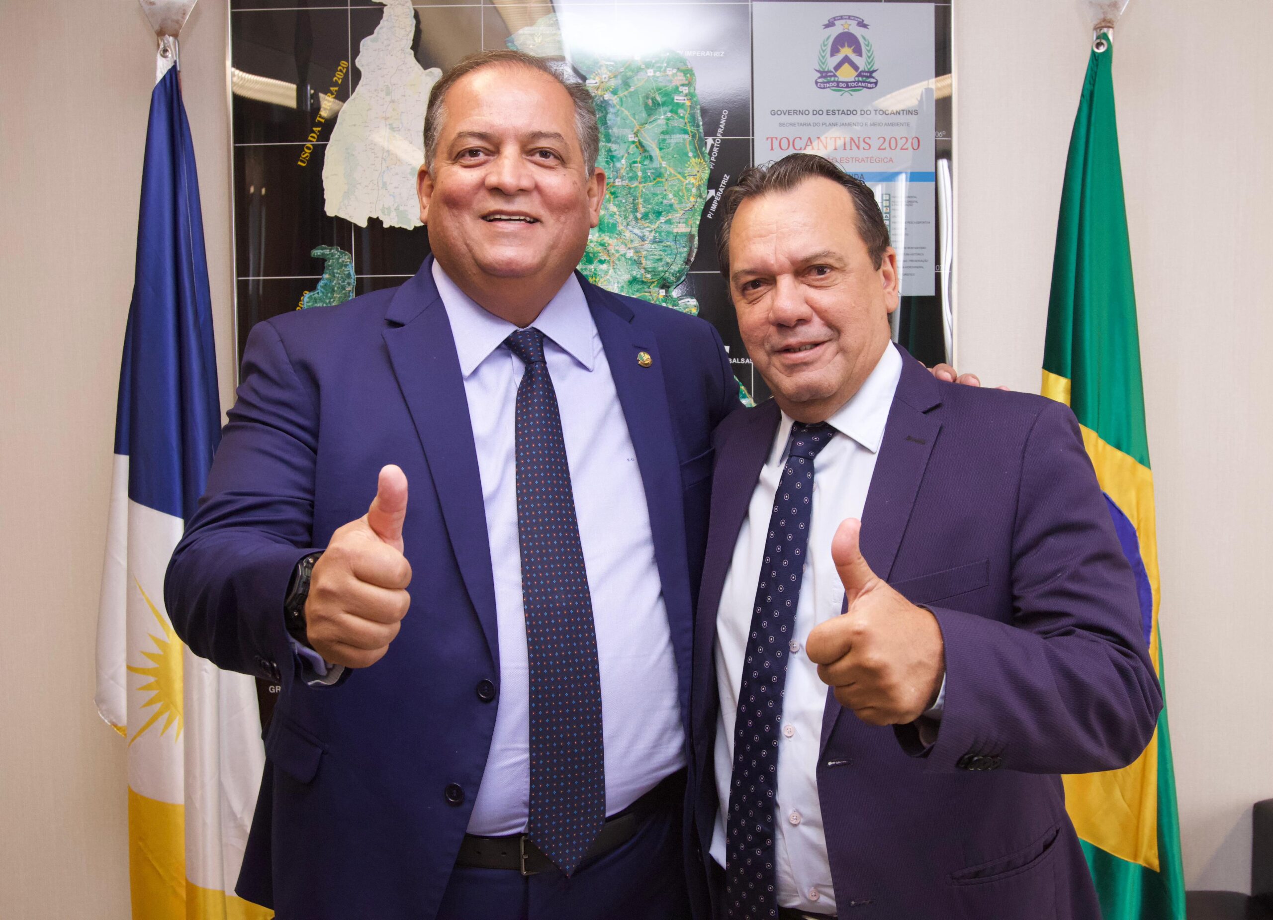 Eduardo Gomes recebe prefeitos e vereadores eleitos em Brasília para reforçar parceria e apoio aos municípios