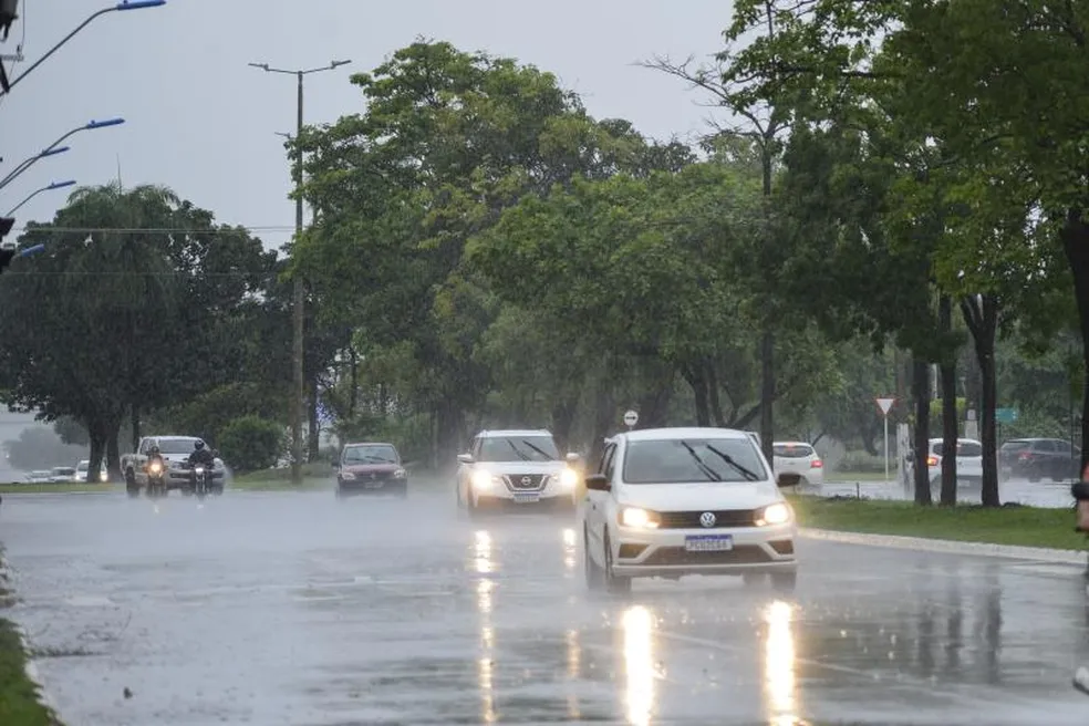 Tocantins tem alerta de chuvas intensas e calor extremo neste fim de semana