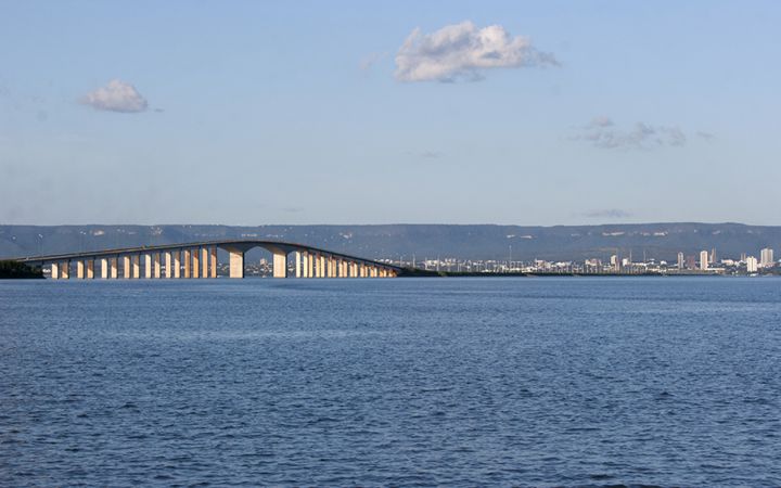 O Lago de Palmas oferece tranquilidade e infraestrutura para esportes náuticos e momentos de lazer com vista para a capital.