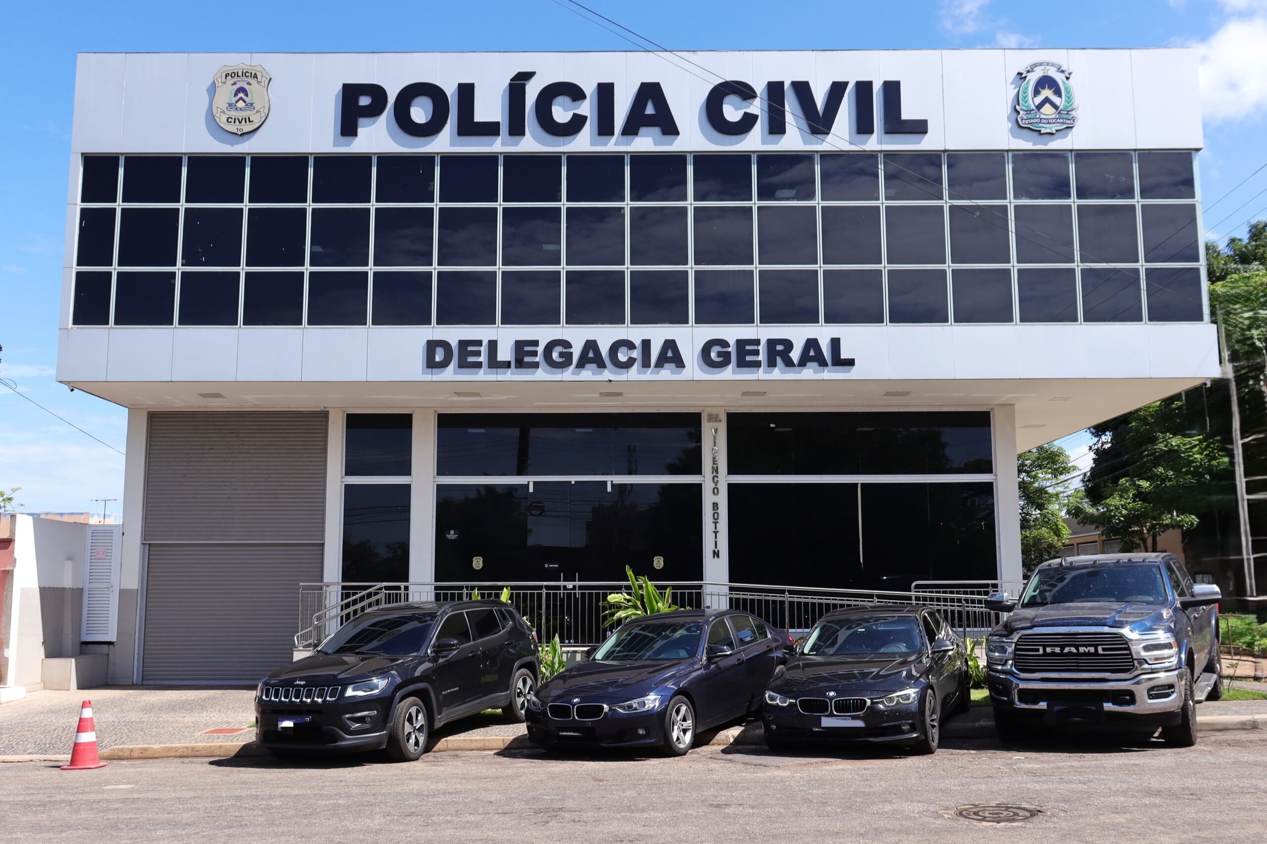 A apreensão dos automóveis, avaliados em mais de R$1 milhão, visa desarticular organizações criminosas envolvidas no tráfico de drogas e lavagem de dinheiro - Foto: Foto: Luiz de Castro/Governo do Tocantins