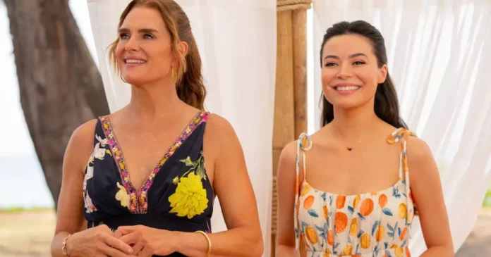 Brooke Shields e Miranda Cosgrove em cena de 'A Mãe da Noiva', nova comédia romântica da Netflix que aborda reencontros e segundas chances no amor.