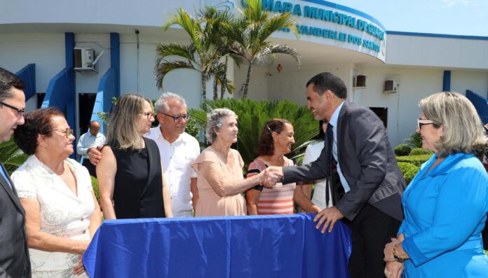 Governador Wanderlei Barbosa recebe o título de Cidadão Guaraiense durante solenidade na Câmara Municipal e entrega obras revitalizadas em Guaraí