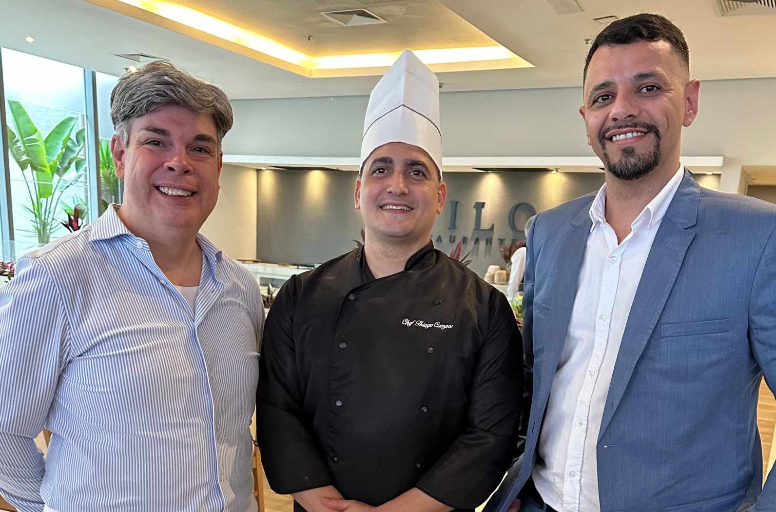 Sidinei Rodrigues o Chef Tiago Campos e o gerente geral do Laghetto Stilo, André Oliveira