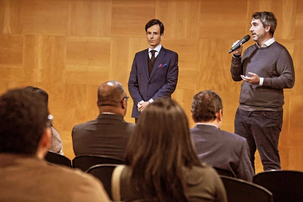 Dr. Victor Lugli ministra masterclass sobre influência estratégica na FGV em São Paulo