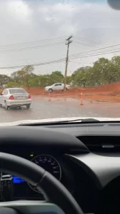 Com mais de 120 dias sem cair uma gota de água do céu, chuva dar o ar da graça em Palmas