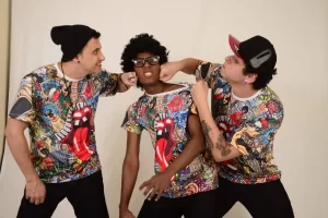 Arte, reflexão e conscientização para estudantes de escolas públicas do Norte e Centro-Oeste com espetáculo teatral sobre "bullying"