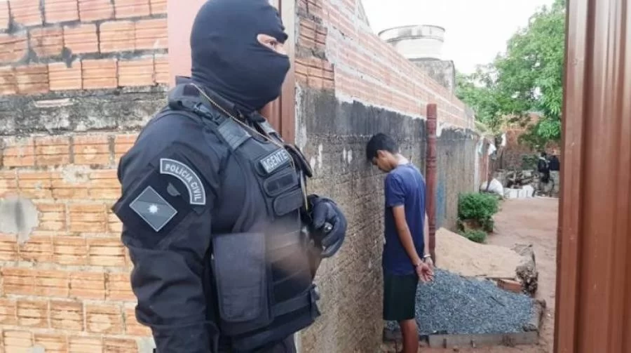 PolÃÂ­cia Civil realiza operaÃÂ§ÃÂ£o "Choque de ordem" com apoio de 130 homens