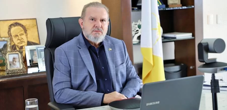 Mauro Carlesse pode surpreender com candidatura Ã  reeleição abrindo vantagem para Dorinha Seabra Rezende no Senado Federal