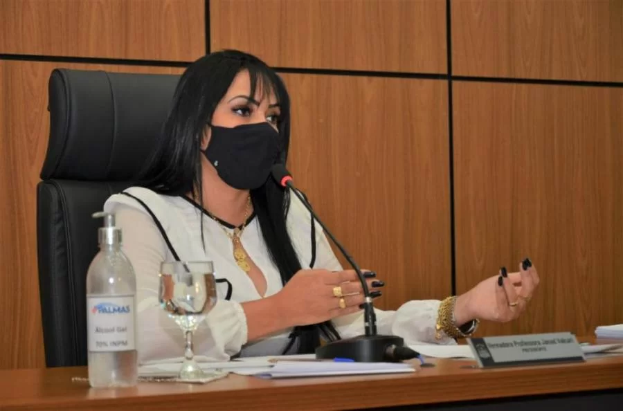 Janad Valcari requerer construção de memorial em homenagem aos trabalhadores da saúde que morreram durante a pandemia