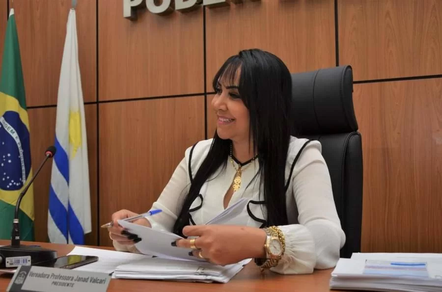 Janad Valcari requer abertura dos restaurantes comunitários de Palmas em horário noturno e criação de central de segurança integrada