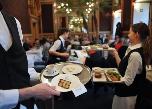 Dia do cliente! Saiba como funciona o pagamento de Gorjeta e Taxa de Serviço nos Bares e Restaurantes