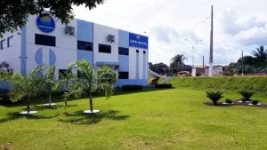 CÃ¢mara rejeita pedido de 'impeachment' contra prefeito por compra de combustível sem licitação