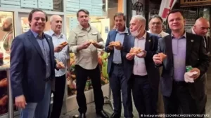 Anvisa recomenda isolamento para integrantes da comitiva presidencial que chegam nesta quarta-feira ao Brasil; Queiroga está com a covid