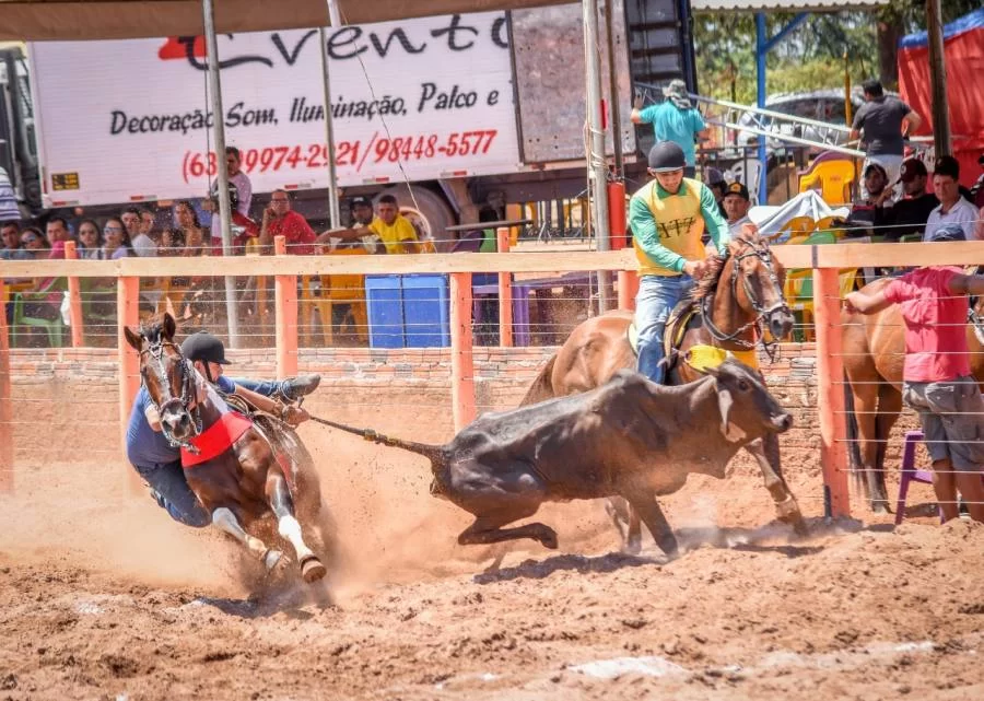 Vaquejada de Colinas do Tocantins movimentou o parque Heyder Alves