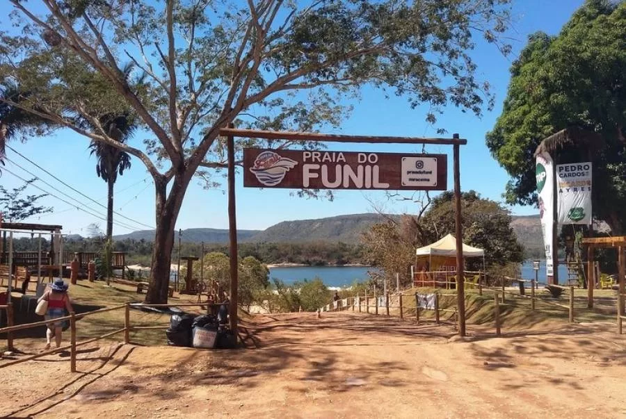 Chuva com rajadas de ventos, provoca medo e tensão na praia do Funil em Miracema
