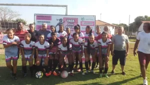 IndÃÂ­genas participam de jogo de futebol "TaÃÂ§a das Belas" em ItacajÃÂ¡