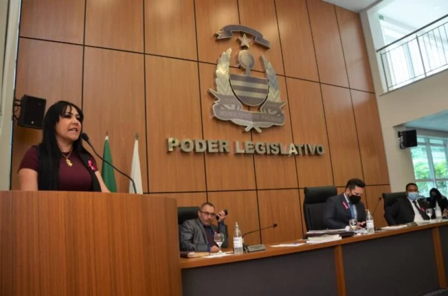 Janad Valcari cobra medicamentos, denuncia falta de transporte escolar e se manifesta contra aumento da tarifa de água e esgoto em Palmas