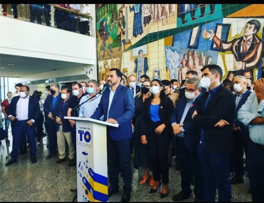 Governador interino exonera a pedido todos os servidores e secretários afastados por decisão do STJ