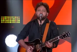 Cantor Tocantinense, Léo Pinheiro impressiona e vira as quatro cadeiras da primeira noite das audições ás cegas do The Voice Brasil 2021