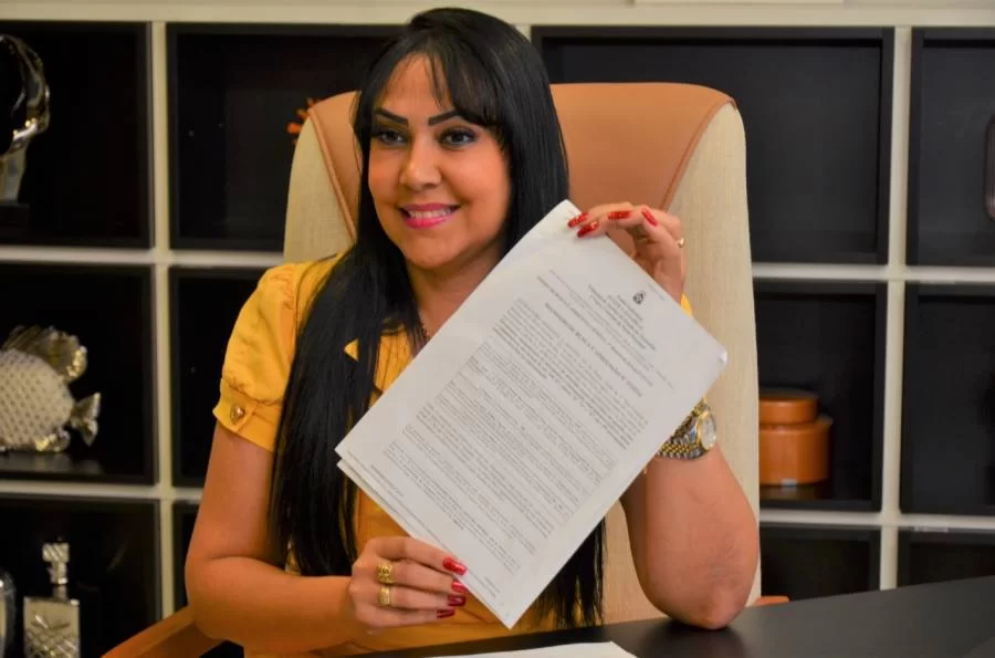 Janad Valcari quer explicações da prefeitura sobre obra abandonada de conjunto habitacional na região norte