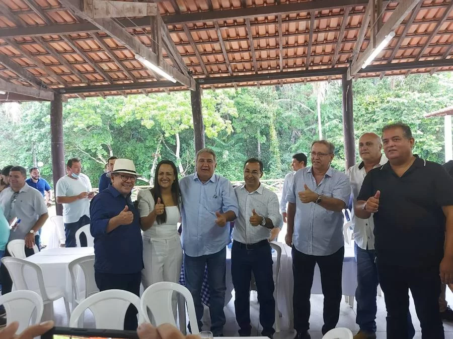 Inauguração de obras em Araguaína, reúne Eduardo Gomes, Laurez Moreira, Ronaldo Dimas, Marcelo Miranda e principais nomes da política tocantinense