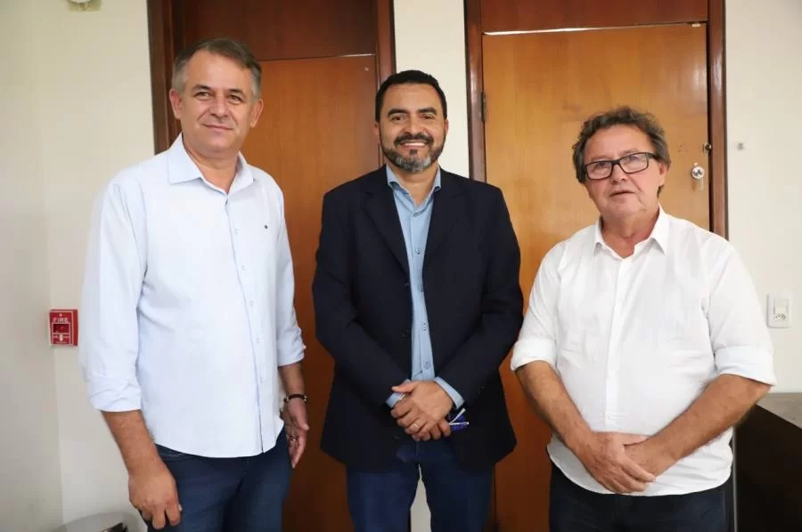 Ao governador, Vilmar e Café destacam importÃ¢ncia das obras em Barreira da Cruz