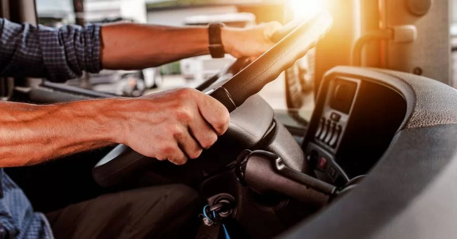 Proposta que cria o 'MEI Caminhoneiro' é aprovada na CÃ¢mara dos Deputados; PL segue para o Senado