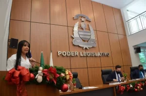 Janad Valcari cobra instalação de lixeiras no setor Santa Fé e coleta de lixo correta em residenciais da 604 norte