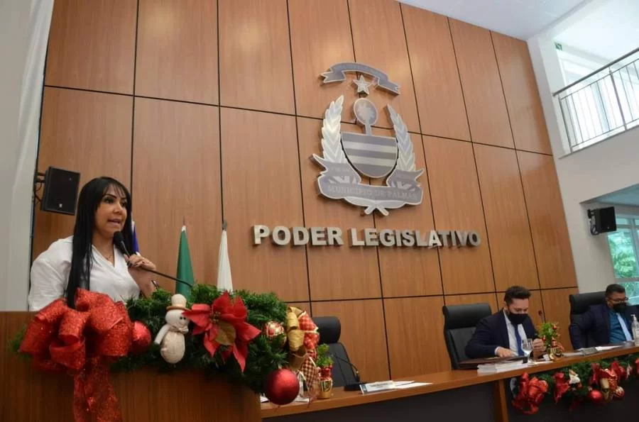 Janad Valcari cobra instalação de lixeiras no setor Santa Fé e coleta de lixo correta em residenciais da 604 norte