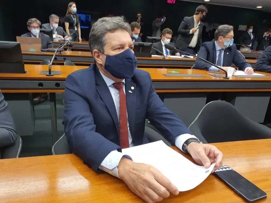 CCJ aprova PL que inclui pedofilia na Lei de Crimes Hediondos