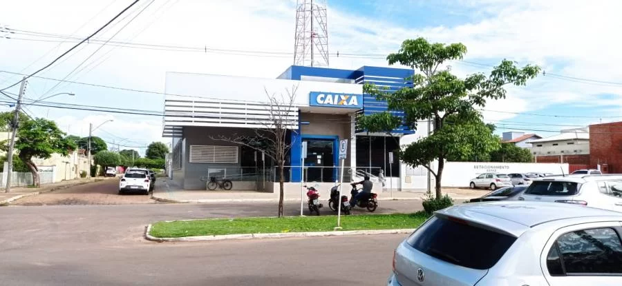 Dezenas de agÃªncias bancárias são autuadas por ultrapassar limite máximo de atendimento