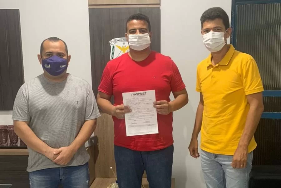 Presidente da CÃ¢mara, Leandro Coutinho, compra briga e afirma que vai chamar servidores para debater benefícios e direitos