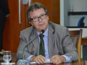 Moção de Aplauso de Vilmar parabeniza equipe médica do TO por trabalho contra a Covid-19