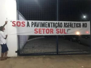 Comunidade se mobiliza e faz um abaixo assinado em prol do asfalto que nunca chega ao Bairro Setor Sul em Colinas