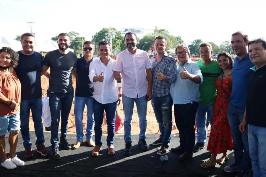 Vilmar participa de entrega de obras em Presidente Kennedy e de campeonato de Motocross em Pedro Afonso
