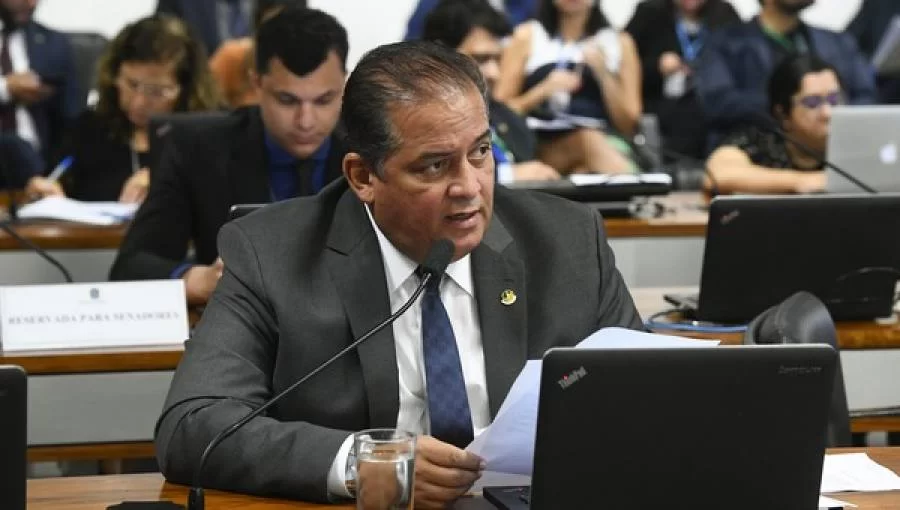 Sucessão ao Governo do Tocantins passa pelas mãos de Eduardo Gomes