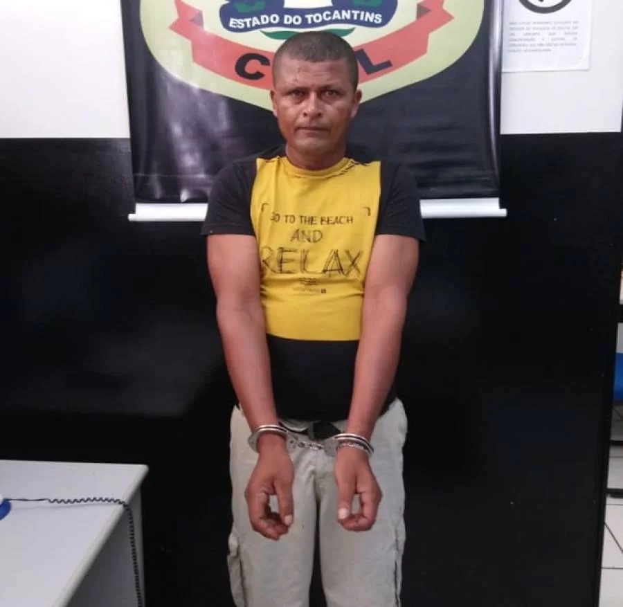 Homem ÃÂ© preso em AraguaÃÂ­na suspeito de maltratar mulher e enteado
