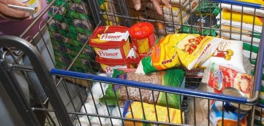 Crescente alta no preço dos produtos eleva valor dos alimentos básicos